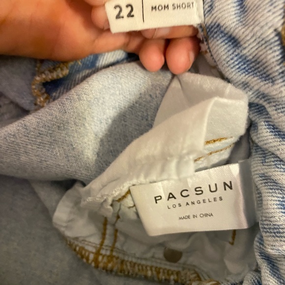 Pacsun mom shorts size 00 or 22 - Picture 3 of 3